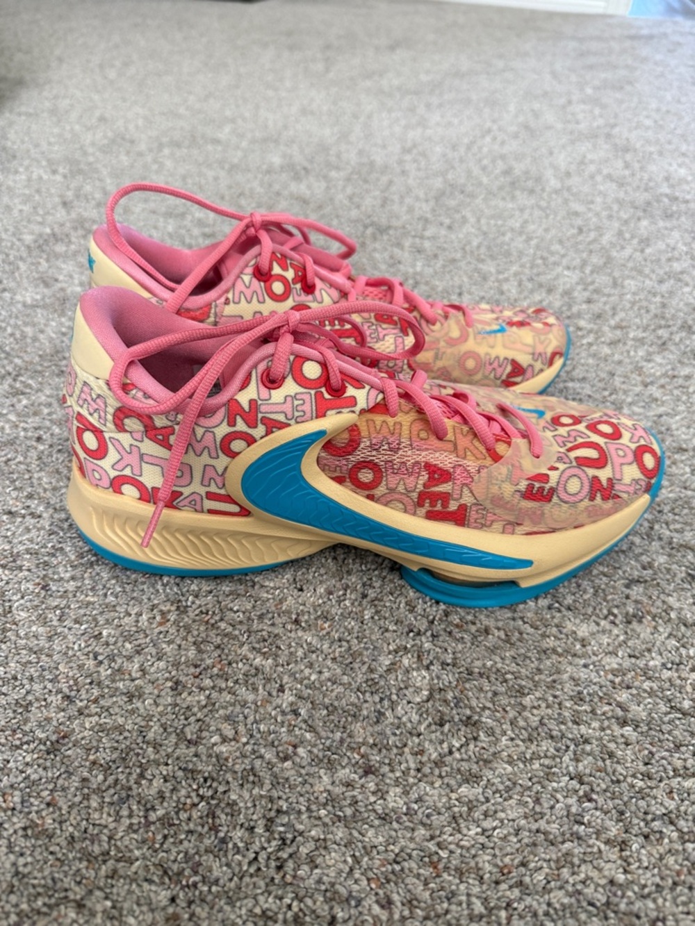 Nike Zoom Freak 4 "Letter Bro" Size 9